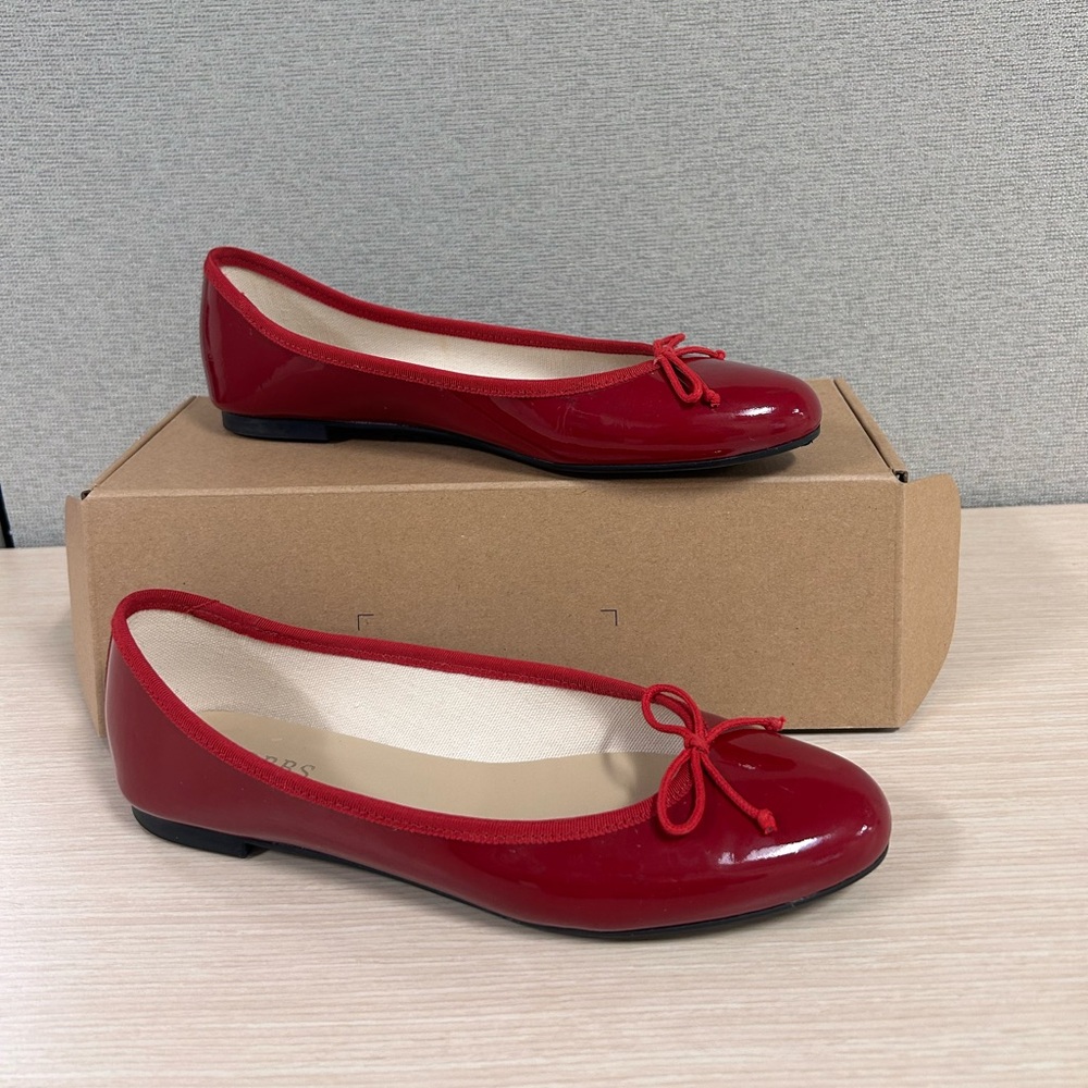 Women’s Red Patent Ballet Flats with Bow